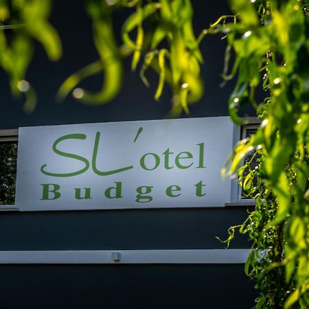 Sl'Otel Budget Bernburg Bagian luar foto