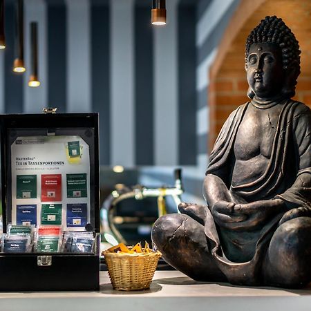 Sl'Otel Budget Bernburg Bagian luar foto