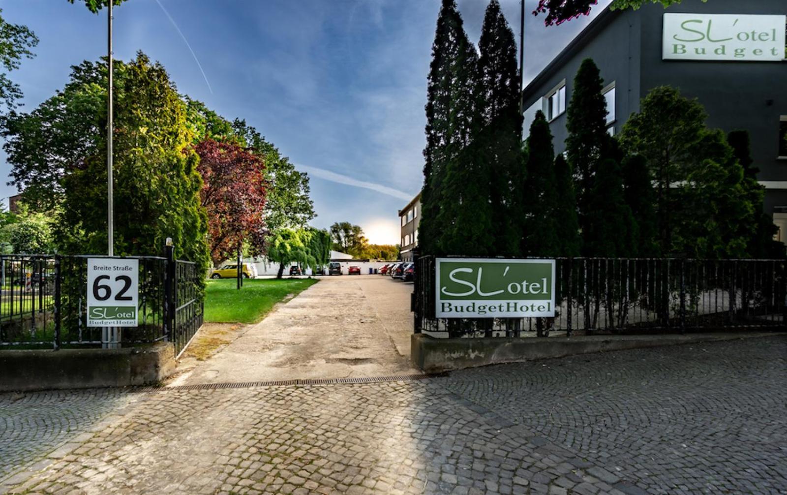 Sl'Otel Budget Bernburg Bagian luar foto