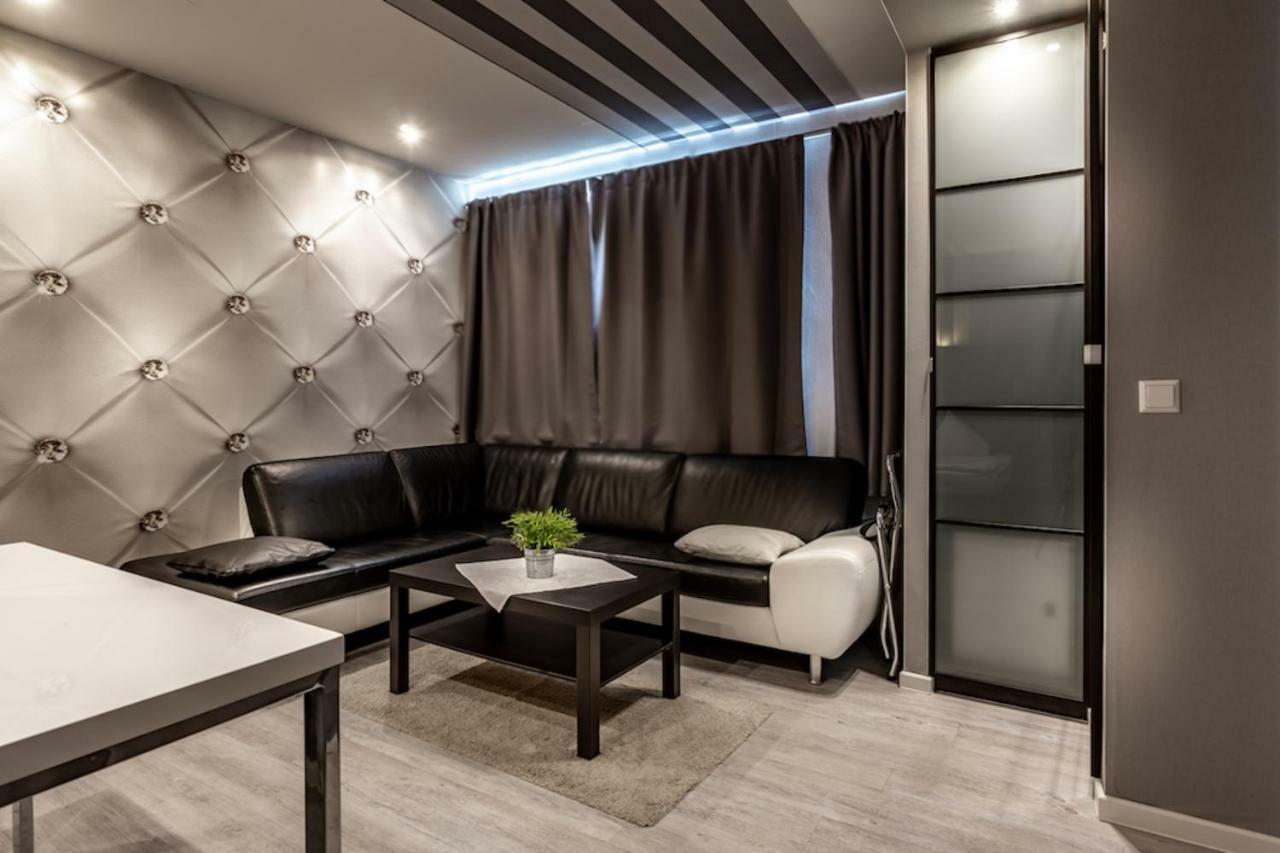 Sl'Otel Budget Bernburg Bagian luar foto